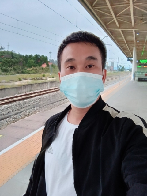 小李的第一张照片--梧州认干亲服务网