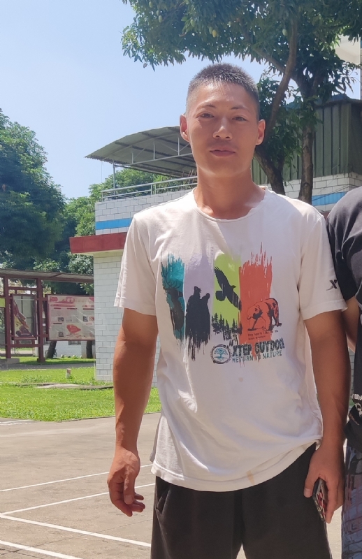 孤鹰的第一张照片--梧州认干亲服务网